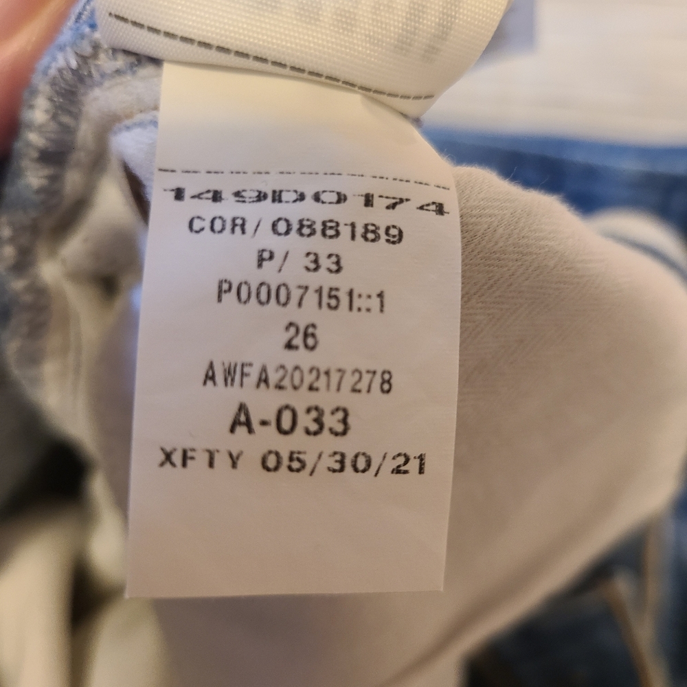 Abercrombie & Fitch The Dad Short High Rise Acid Wash Jean Shorts Size 26 2 - Picture 6 of 7